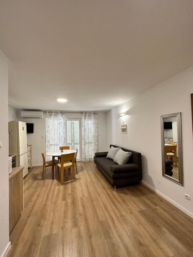 Apartments Villa Ohana Kaštela Eksteriør billede